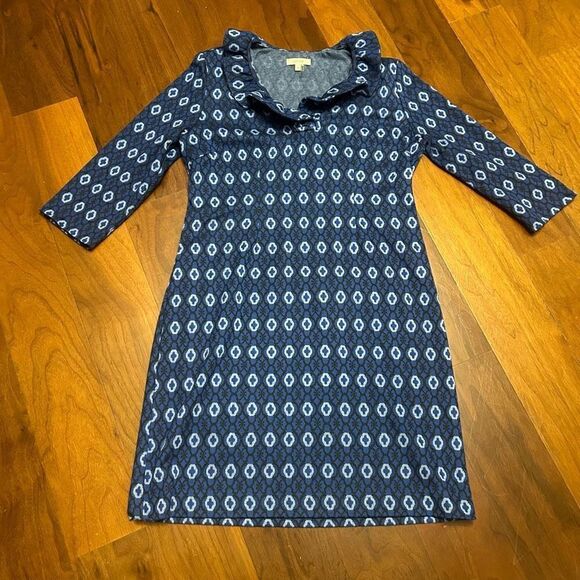 Tyler Boe women’s blue print shift ruffle neck dress size medium - Picture 1 of 7